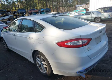 2014 Ford Fusion Se z USA, uszkodzony, nr VIN 1FA6P0H78E5365856